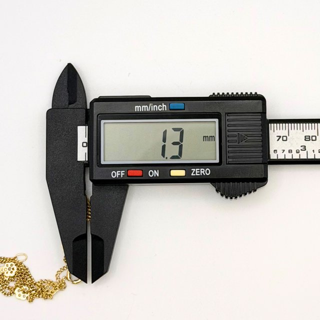 Cadena Oro 18K, Flores, 3.60gr, 46cm