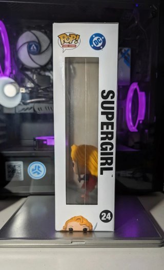 Funko Pop! DC Supergirl Woman of Tomorrow #24