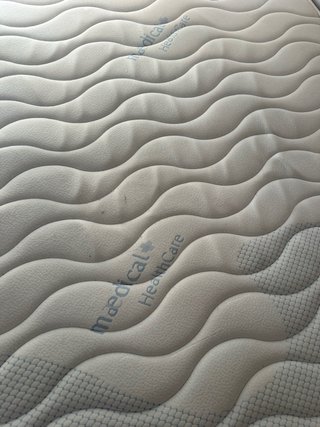 Cama Matrimonio 135x190cm (Colchón y Somier)