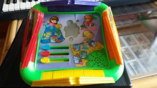 Tobogán de pelotas musical para bebés