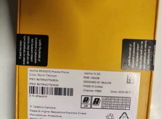 Realme 14 5G Marrón metalizado.