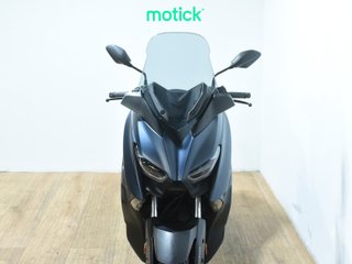 YAMAHA XMAX 125