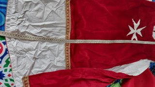 Mantello Velluto Cavalieri di Malta Rosso