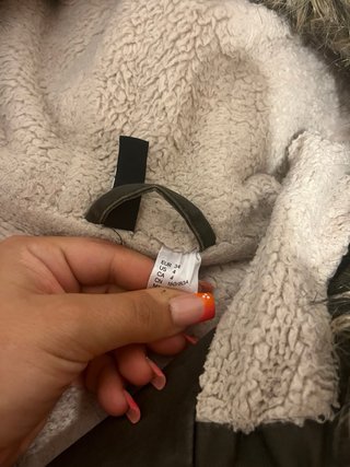 Abrigo verde con pelo interior