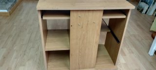 Mobile ausiliario in legno per computer Con ruote