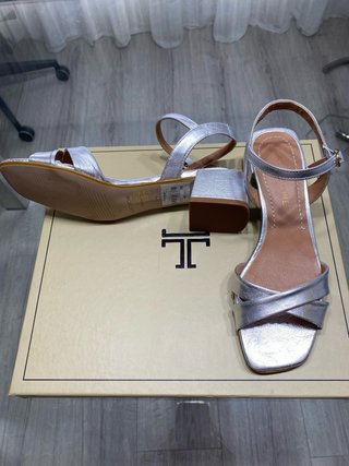 Sandalias plateadas Latouche