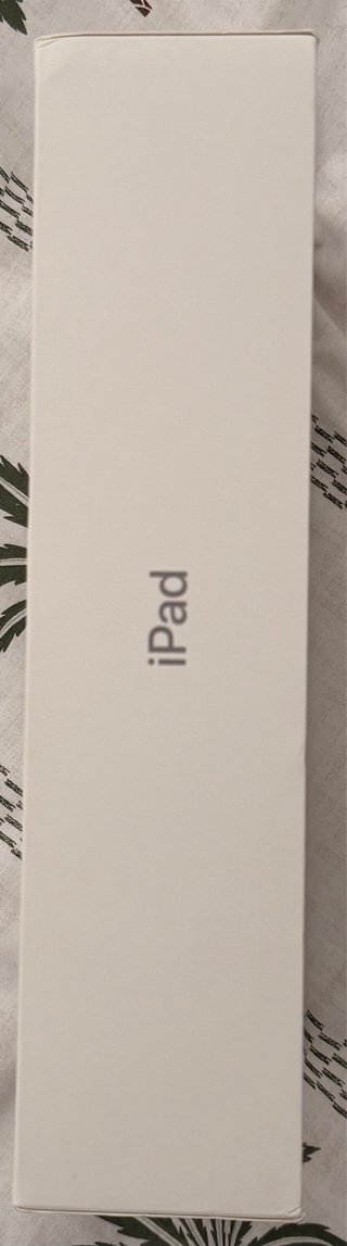 Caja iPad 6ta Gen Apple, solo la caja