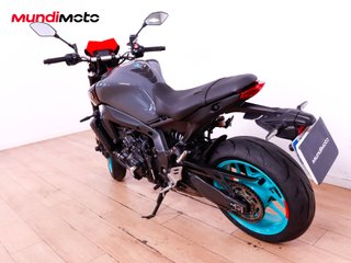 YAMAHA MT 09