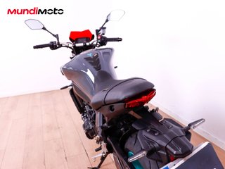 YAMAHA MT 09