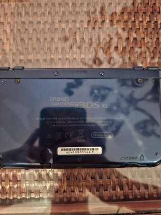 Nintendo 3DS XL Luigi