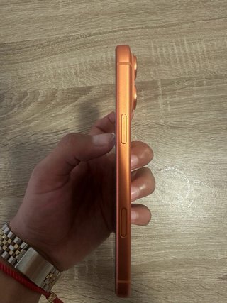 iPhone 17 Pro Max Naranja- Solo 2 meses de uso