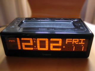Radio Despertador Oregon Scientific con Proyector