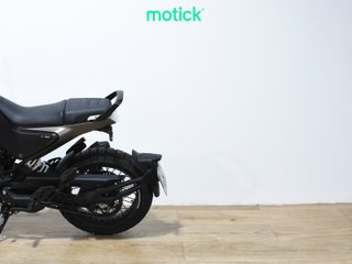 HUSQVARNA SVARTPILEN 125