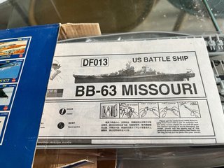 Modellino Kitech Battleship Missouri