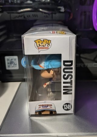 Funko Stranger Things Dustin 1249 SE + Protector