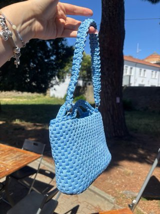 Borsa a spalla azzurra uncinetto