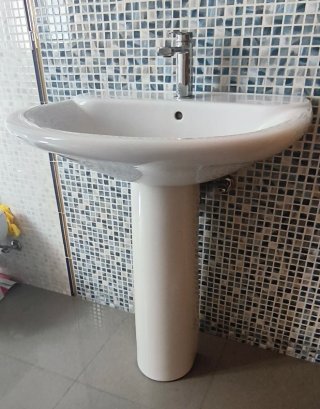 Lavabo Roca con pie