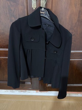 Chaqueta negra para eventos