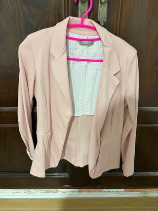 Chaqueta rosa casual