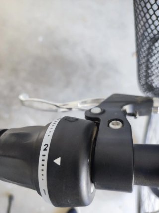 Bicicleta de paseo negra,en perfecta condiciones .