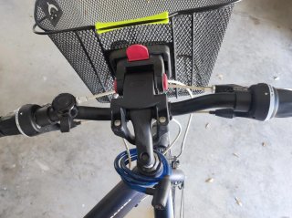 Bicicleta de paseo negra,en perfecta condiciones .