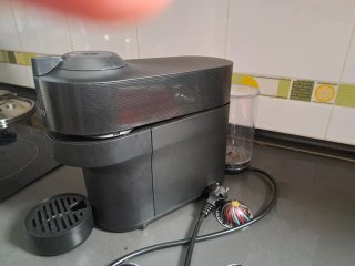 Cafetera Nespresso Vertuo - Casi Nueva
