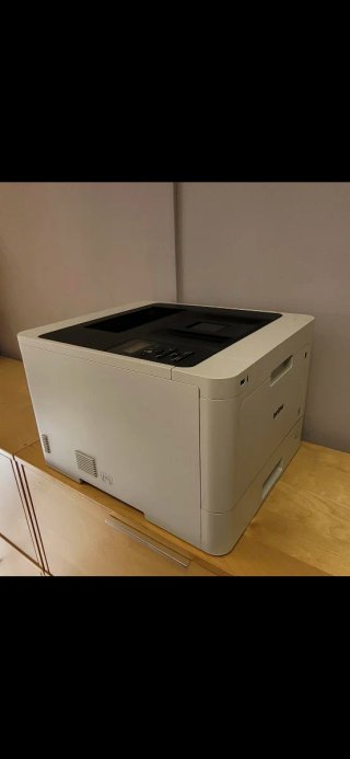 Stampante laser Brother HL-L8260CDW + Toner di ricambio