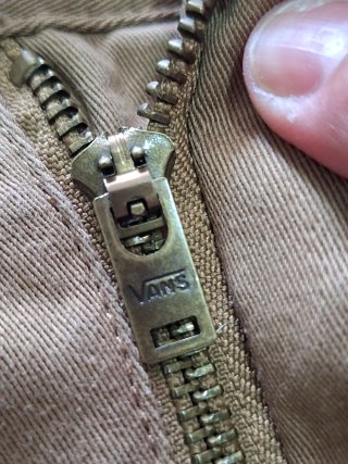 Pantalón hombre VANS
