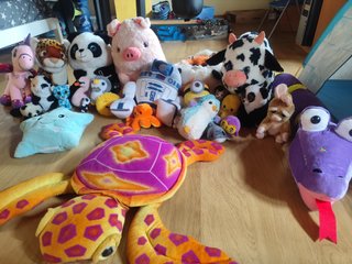 Lote de peluches variados. No sé envían. A recCabe