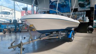 Jeanneau CAP 400 con toldo bimini