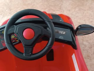 Coche eléctrico Feber rojo