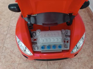 Coche eléctrico Feber rojo
