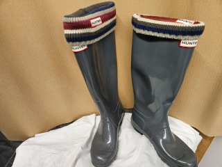 Botas de agua Hunter grises con calcetines