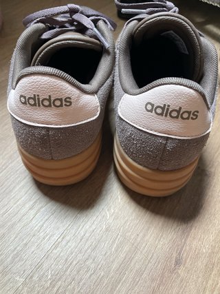 Adidas Court Bold