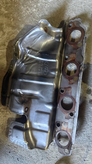 Placa protectora y junta turbo Mondeo MK3 2.2 TDCI