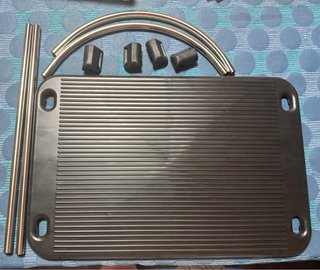 Reposapiés Nedis ergonómico