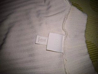 Jersey blanco cuello alto manga larga