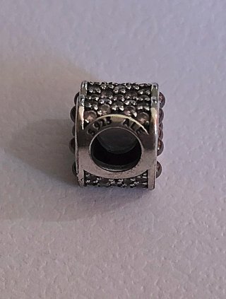 Pulsera Pandora con charms