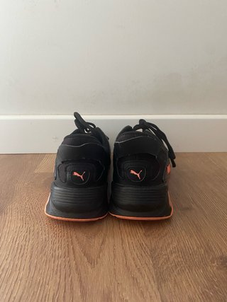 Zapatillas Puma Negras y rosas
