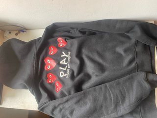 Sudadera Comme des Garçons Corazón Rojo