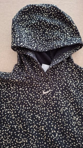 Sudadera Nike niña, negra con estrellas doradas