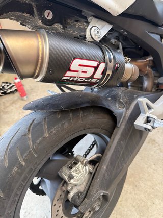 Ducati Monster 696 Blanca