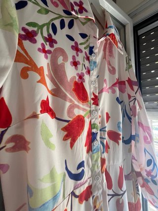 Vestido camisero midi estampado T. M sin usar
