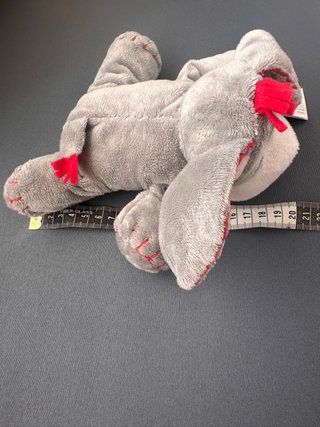 Peluche Burrito Gris con Corazón Rojo