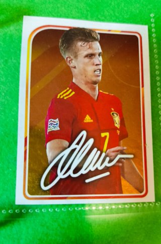 Dani Olmo firmado