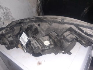 Faro delantero Peugeot 308