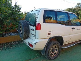 Nissan Terrano II 1996