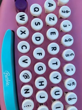 Máquina de escribir Barbie rosa y azul