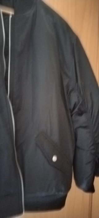 Cazadora bomber negra hombre
