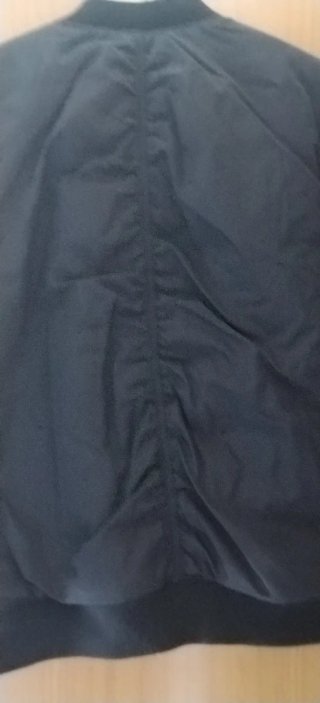 Cazadora bomber negra hombre